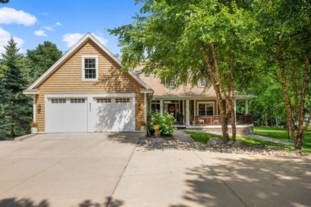 9335 Pierson Lake