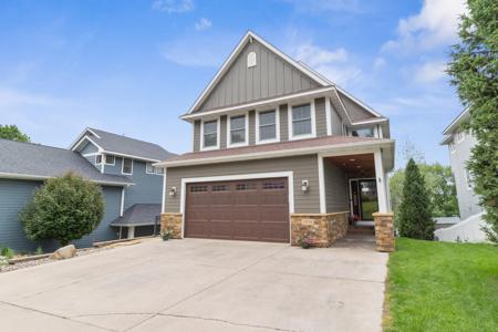 3856 Green Heights Trail SW