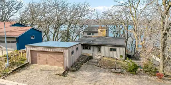340 E Amber Lake Drive