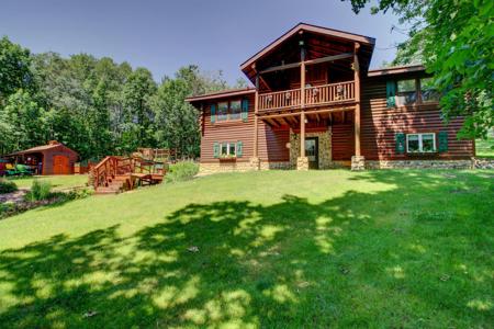28395 Far North Drive