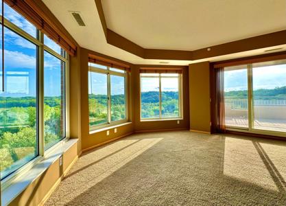 8301 Creekside Circle
