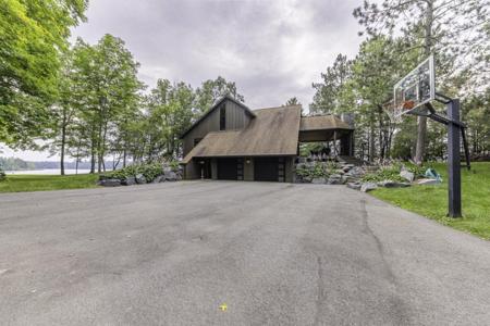 19109 Forestview Trail