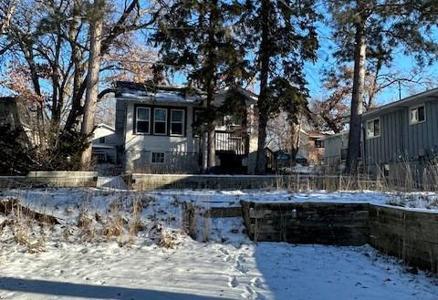 1140 Mahtomedi