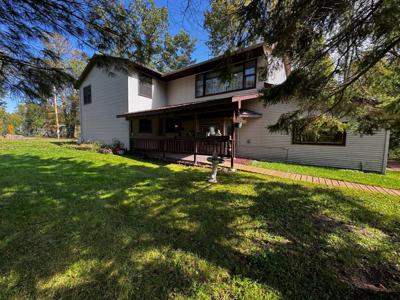 7047 Kingfisher Lane NE