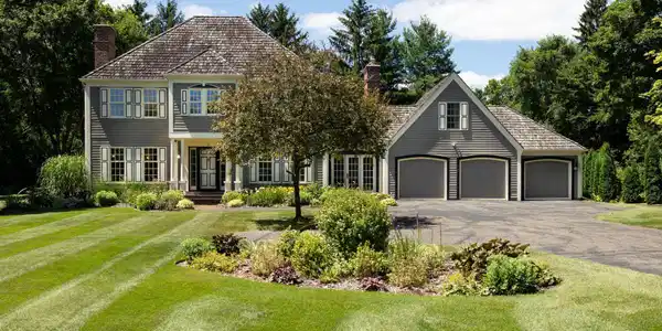 9 Larkspur Lane