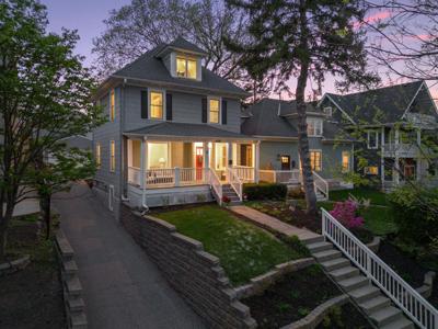 4436 Upton S