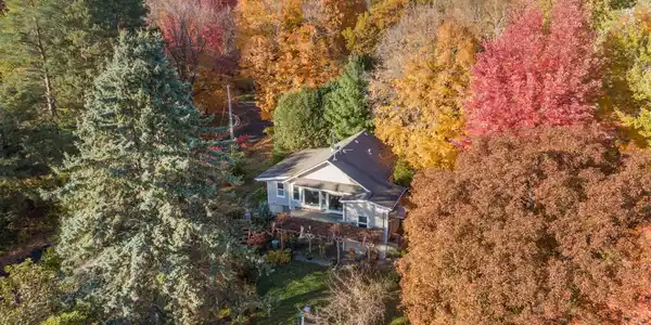 5375 Eureka Road