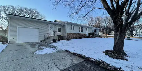121 N Grove Street
