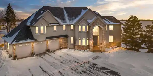 7214 Lavalle
