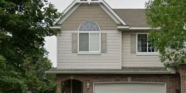 3616 Fox Tail NW