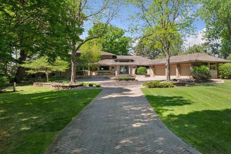 28235 Boulder Circle
