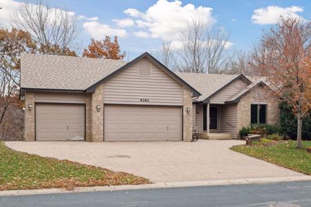 4341 Coachman NE