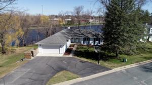 585 Lincoln SW