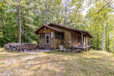 7713 Little Thunder NE