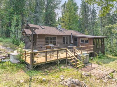 8433 Timber Bay Road