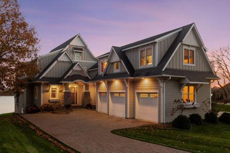 3120 Highland Boulevard