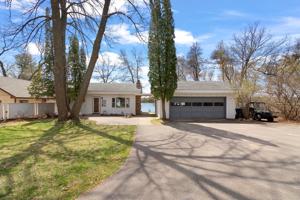 29694 Lakeshore