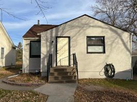 818 12th NE