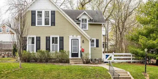 214 Bell Street