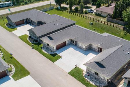 736 Oak Trail