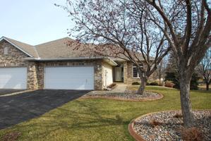 10285 Lancaster Bay