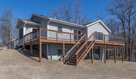 1735 Quail Lane NE