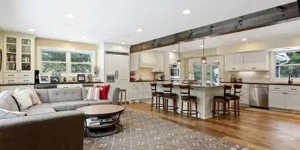 2423 Woodbridge Road