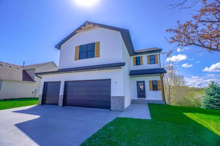 1205 Riverside Drive N