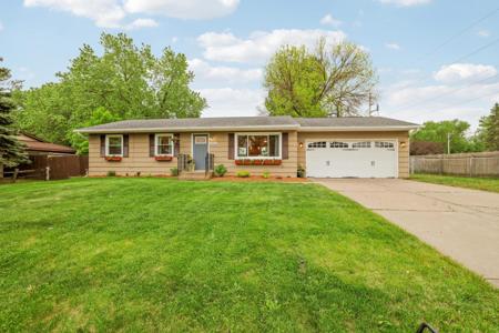 1392 Amaryllis Lane