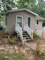2475 Hemlock N