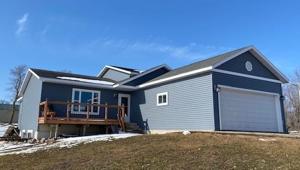 2395 Saint Clair