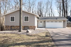 6349 Minnewashta Woods