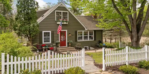 18665 Northome