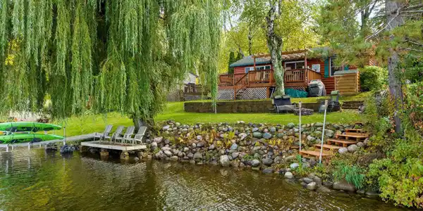 3765 Fanny Lake NE