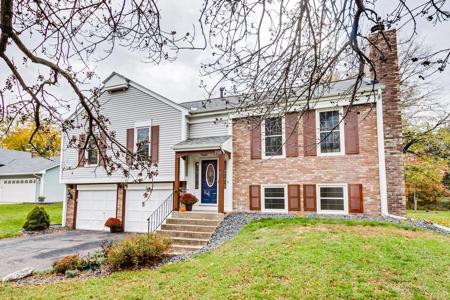 708 Pinewood