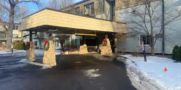 179 Little Canada Road E