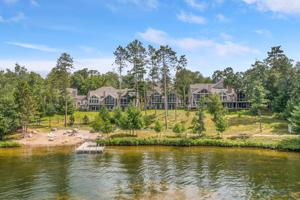 1327 East Pointe