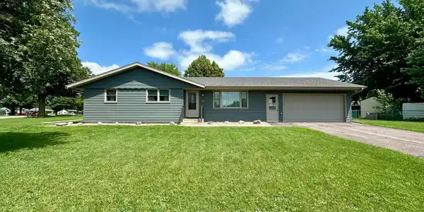 966 Pleasant Avenue