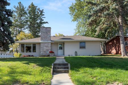 201 Cleveland Boulevard W