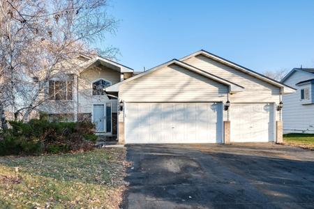 12109 Martin NW