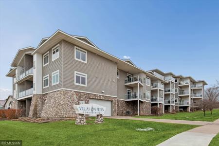 1215 N Lakeshore Drive