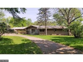 2915 Overlook Drive