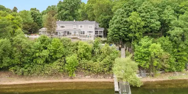 49 Peninsula Road