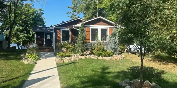 26901 Linden