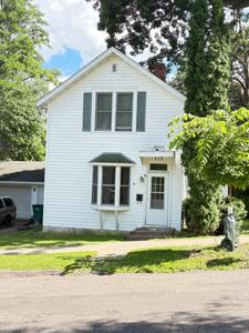 117 Linden Street W