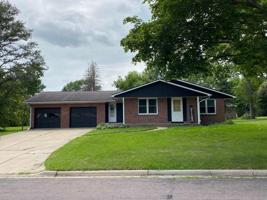 801 8th NW