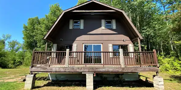 40990 Diamond Lake