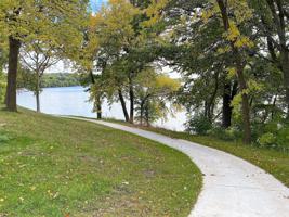StoneGate on the Lake