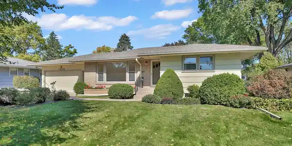 1403 Clarmar W