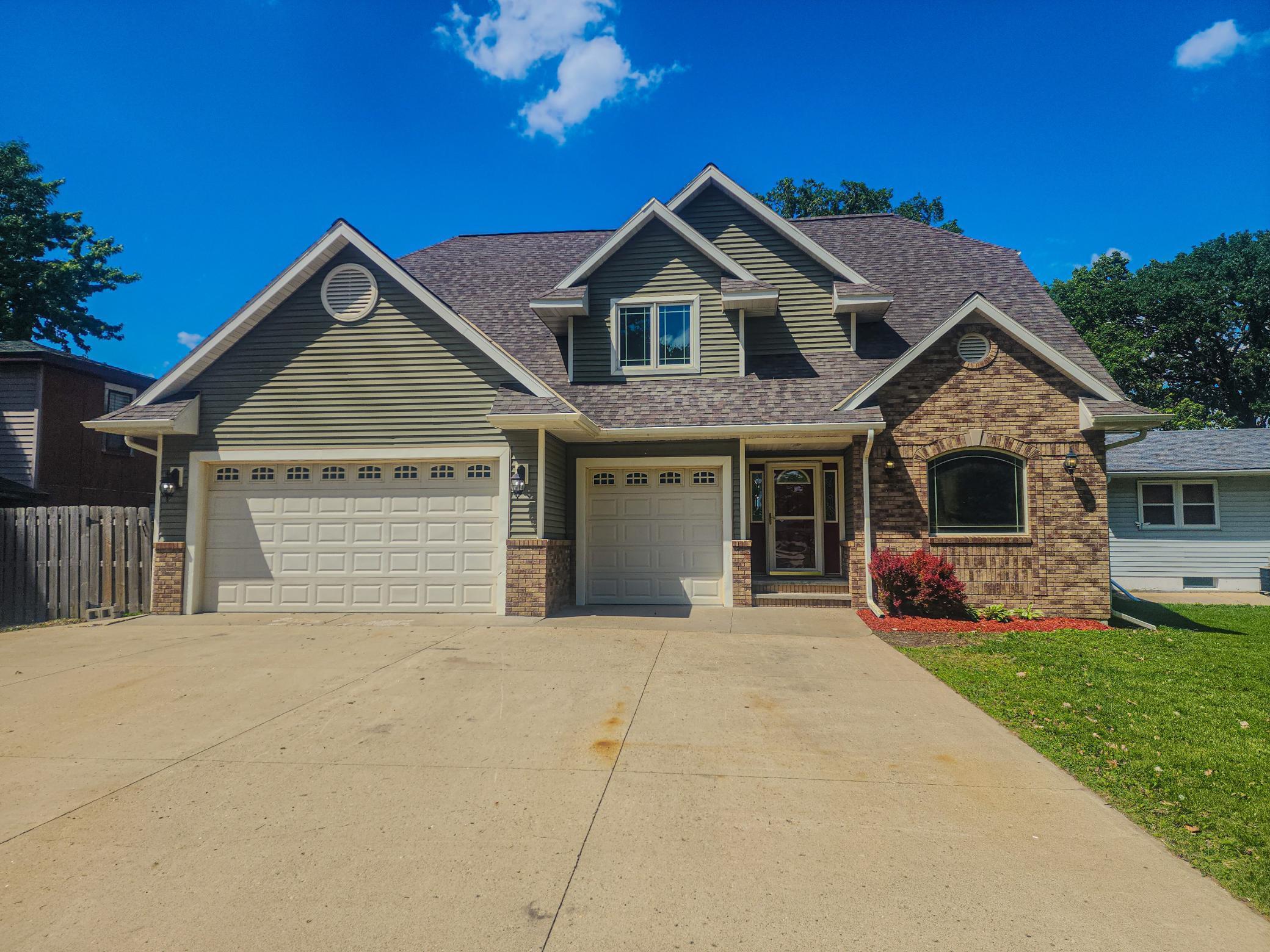 819 E Lake Street, Osakis, MN lhrmls02226631